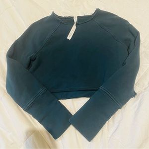 Lululemon crop top